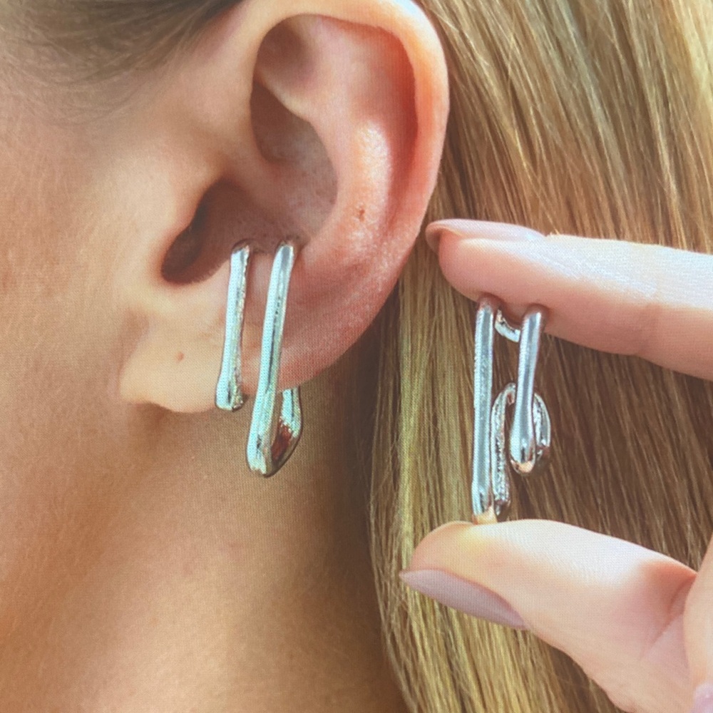 Chic Silver Double Hoop Earrings